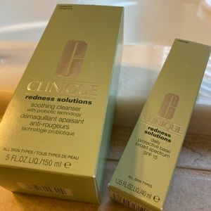 NWT Clinique Redness Solutions 
Cleanser + SPF 15